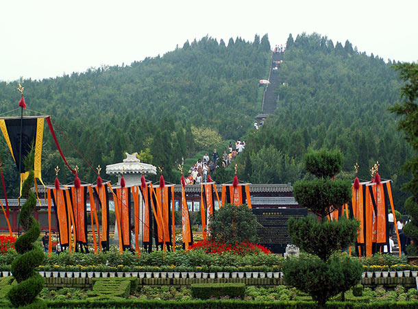 قبر الإمبراطور الأول للصين